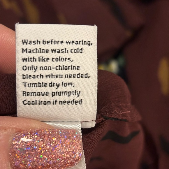 Nine West Burgundy and Tan Patterned Women's Button Down Sheet Shirt - Picture 9 of 9